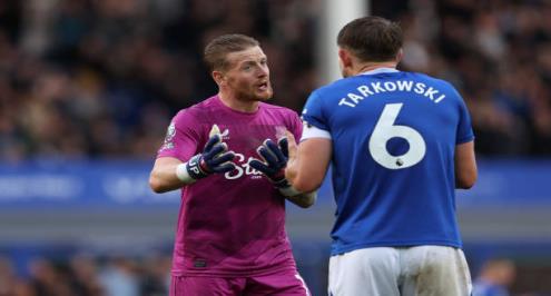 بقيادة تاركوفسكي وبيكفورد.. صلابة إيفرتون الدفاعية تهدد أحلام تشيلسي (تحليل)